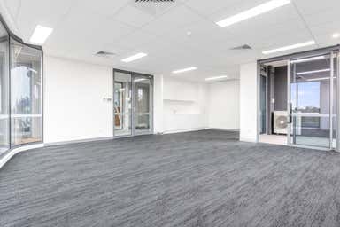 5.02, 7 Maitland Place Norwest NSW 2153 - Image 4