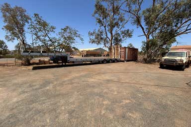 4B Pinnacles Street Wedgefield WA 6721 - Image 3