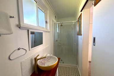 Stonez Boutique Accommodation, 46 Talbot Road Clunes VIC 3370 - Image 4