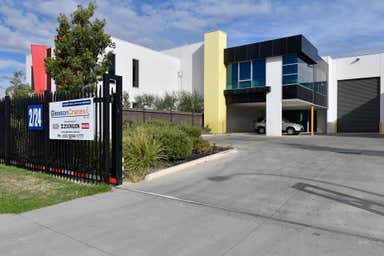 2/24 Canterbury Road Braeside VIC 3195 - Image 3