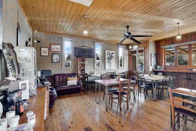1/2 Acre Coffee lounge cafe, 54 HAWKINS STREET Howlong NSW 2643 - Image 2
