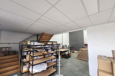 1/3 Dyson Court Breakwater VIC 3219 - Image 4