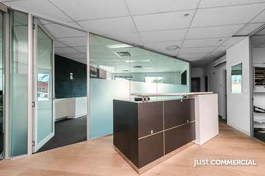 3/69-71 Rosstown Road Carnegie VIC 3163 - Image 3