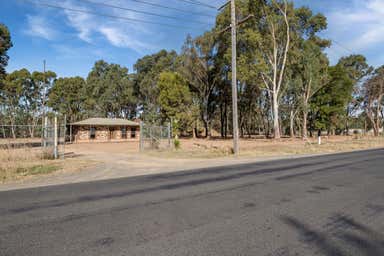 350 Station Street Epsom VIC 3551 - Image 3