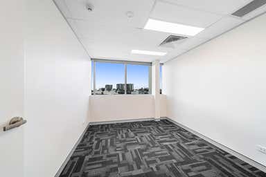 8 Maroochydore Road Maroochydore QLD 4558 - Image 3