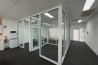 Suite 8/87 King Street Warners Bay NSW 2282 - Image 3