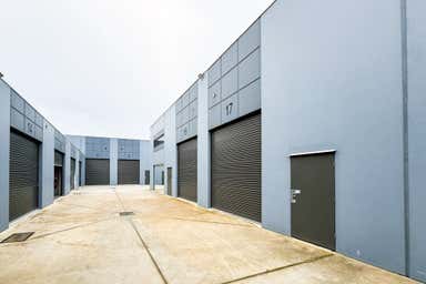 Unit 16, 13 & 16 Cave Place Clyde North VIC 3978 - Image 3