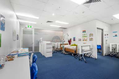 10/27 Evans Street Maroochydore QLD 4558 - Image 4