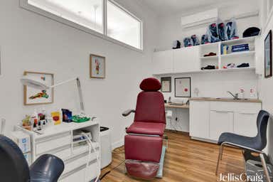 31 Beewar Street Greensborough VIC 3088 - Image 3