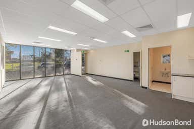 1/13 Walkers Road Nunawading VIC 3131 - Image 4