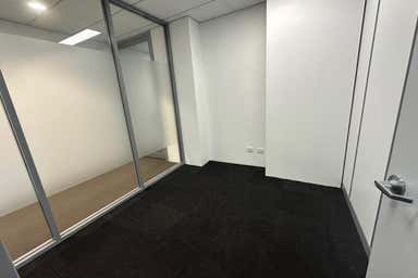 Level 2 Suite 7, 335 Wharf Road Newcastle NSW 2300 - Image 4