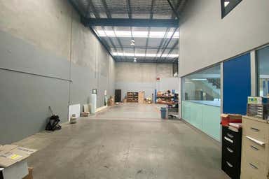 Unit 9, 5 Merryvale Road Minto NSW 2566 - Image 4