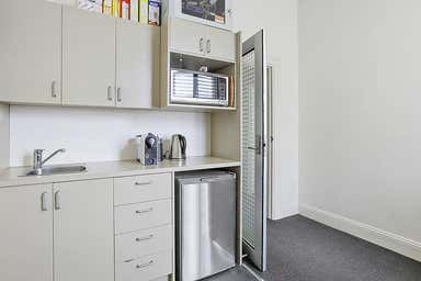 Suite 8, 226 Pakington Street Geelong West VIC 3218 - Image 4
