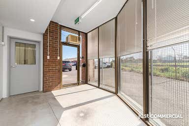 1/6 Coora Road Oakleigh South VIC 3167 - Image 3