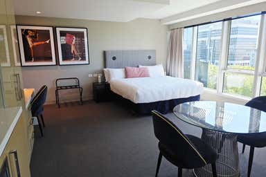 906/452 St Kilda Road Melbourne VIC 3004 - Image 3