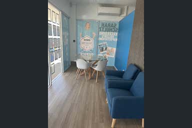 KFC Helensvale, Hb1, 22 Siganto Drive Helensvale QLD 4212 - Image 4