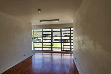 12/10 Woorayl street Carnegie VIC 3163 - Image 3