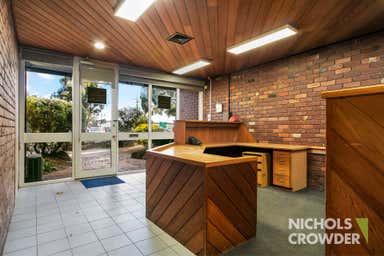 1/18-28 Skye Road Frankston VIC 3199 - Image 4