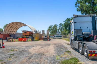 9 Douglas Emerald QLD 4720 - Image 4