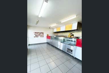 Vacant Shop For Sale, Shop 5, 111 short street Boronia Heights QLD 4124 - Image 3