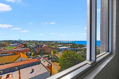 501/182 Bay Terrace Wynnum QLD 4178 - Image 3