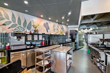 1/575 Logan Road Greenslopes QLD 4120 - Image 3