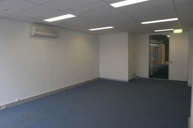 28/204 Dryburgh Street North Melbourne VIC 3051 - Image 3