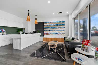 2/169-171 Eumundi Noosa Road Noosaville QLD 4566 - Image 3