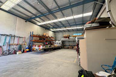 4/2 Kilmarnock Court Hoppers Crossing VIC 3029 - Image 3