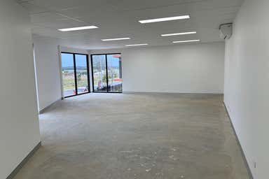 Unit  5, 70 Southwell Road Oran Park NSW 2570 - Image 4