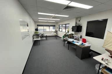 8/29 Wurrook Circuit Caringbah NSW 2229 - Image 4