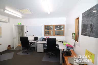 1/8-12 Lieber Grove Carrum Downs VIC 3201 - Image 4