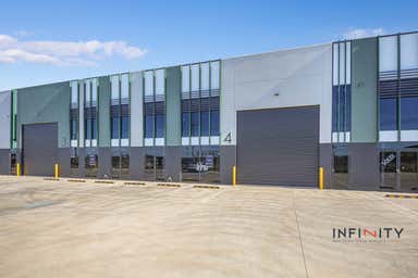 4/4 Amherst Drive Truganina VIC 3029 - Image 3