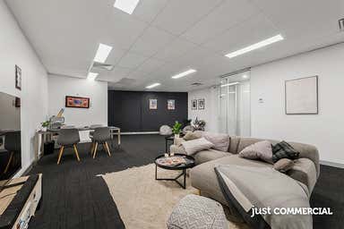 8/88  Wirraway Drive Port Melbourne VIC 3207 - Image 3