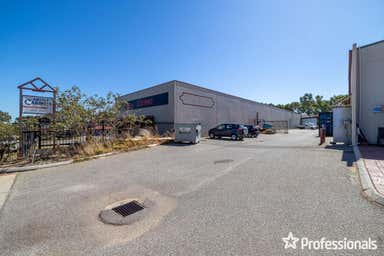 1/12 Dickens Place Armadale WA 6112 - Image 3