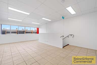 10/349-351 MacDonnell Road Clontarf QLD 4019 - Image 3