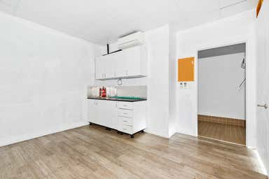 3/254 Musgrave Street Berserker QLD 4701 - Image 3