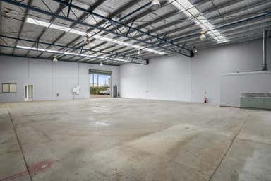 2/141-143 Victoria Street North Geelong VIC 3215 - Image 3