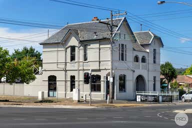 812 MacArthur Street Ballarat Central VIC 3350 - Image 2