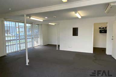 Unit  1A, 48 Bullockhead Street Sumner QLD 4074 - Image 4