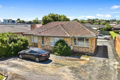 24 Main Street Pakenham VIC 3810 - Image 3