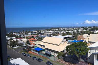 11/182 Bay Terrace Wynnum QLD 4178 - Image 2