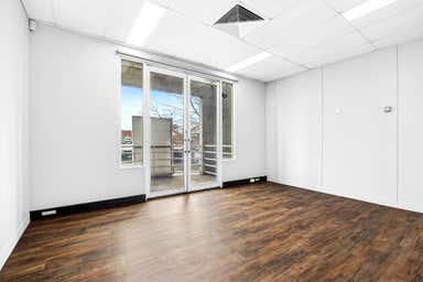 1/77 Yarra Street Geelong VIC 3220 - Image 3