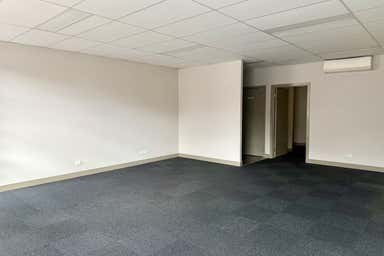 9, 125-127 Highbury rd Burwood VIC 3125 - Image 3