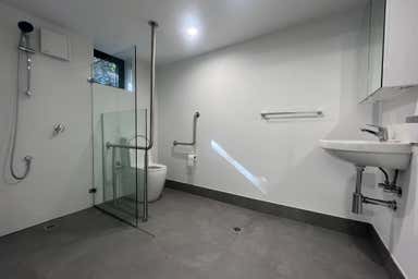 10/2 The Crescent Kingsgrove NSW 2208 - Image 4