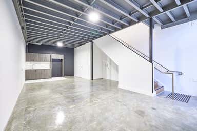 17/25 Alex Fisher Drive Burleigh Heads QLD 4220 - Image 4