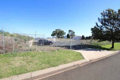75 Croft Crescent Harristown QLD 4350 - Image 4