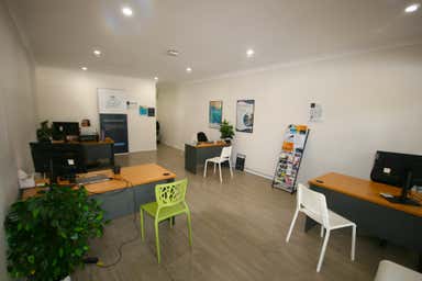 Retail Space For Lease – Prime Ground Floor Glass Frontage , 6a/145  Pappas Way Carrara QLD 4211 - Image 3