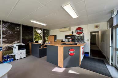 1/30 London Drive Bayswater VIC 3153 - Image 4