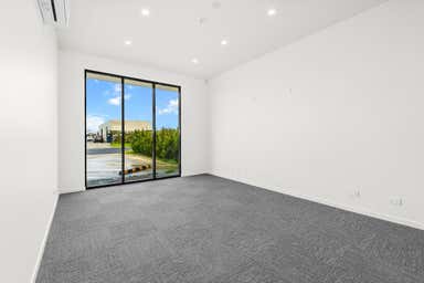 6 Wellington Park Way Sale VIC 3850 - Image 3